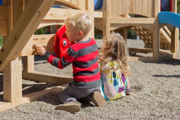 commercial-outdoor-890