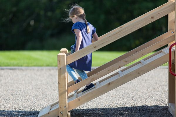 commercial-outdoor-738