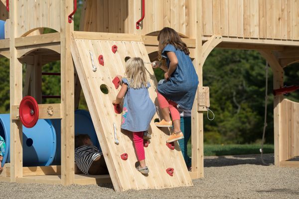 commercial-outdoor-556