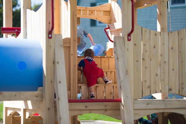 commercial-outdoor-890